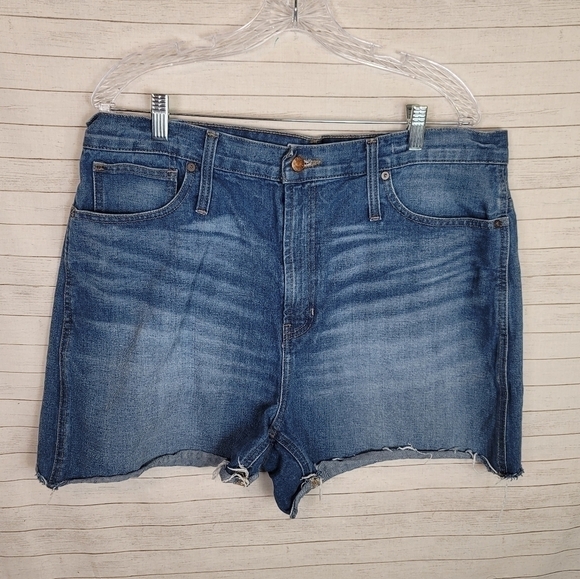 MADEWELL THE PERFECT JEAN SHORT, SZ 33 - Picture 1 of 10